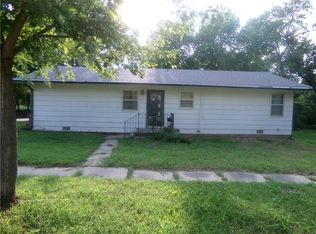 401 N Prairie St, Yates Center, KS 66783