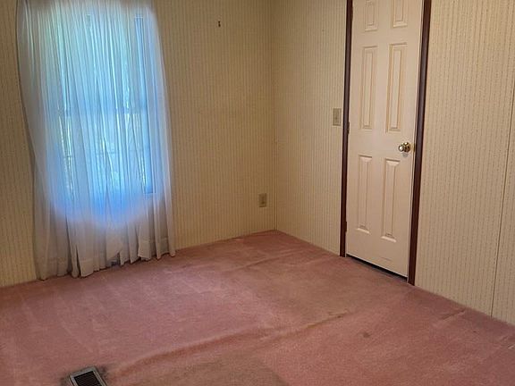 5th image of 2979 Old Mayfield Rd