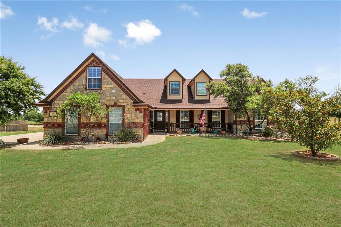 104 Caballos Ln, Springtown, TX 76082 Zillow