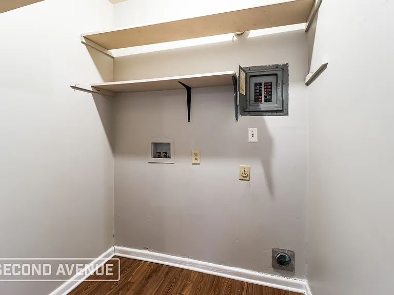 8110 Alvin Ln — Photo 14