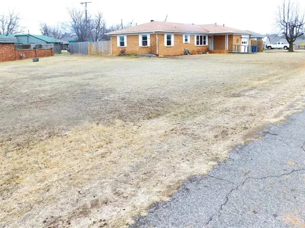 2119 W Harrison Ave, Guthrie, OK 73044