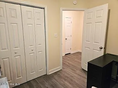 207 Sherwood Rd — Photo 18
