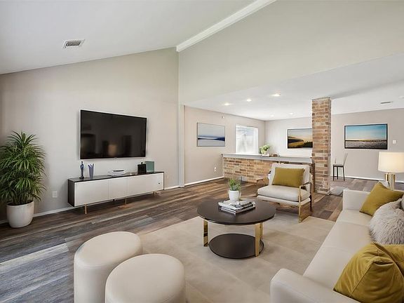 2nd image of 19315 Coppervine Lane