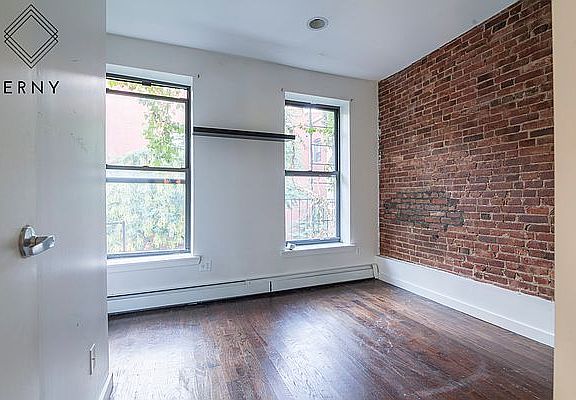 5th image of 188 Tompkins Ave #3C
