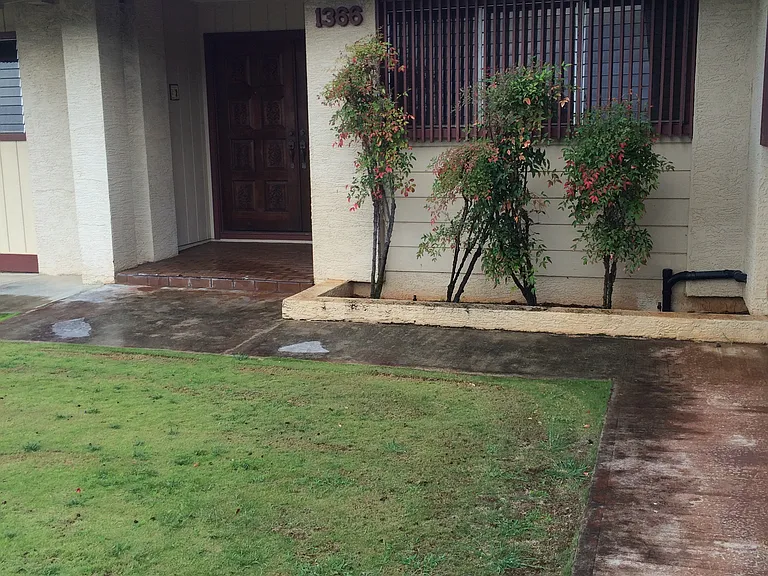 1366 Ala Napunani St — Photo 1