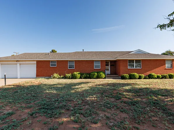 1911 Houston St, Levelland, TX 79336