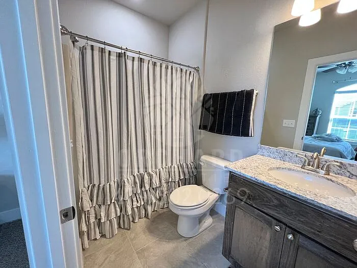 1803 E Brookview Dr — Photo 8