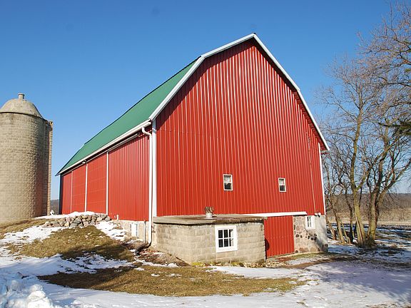 64 x 40 Barn