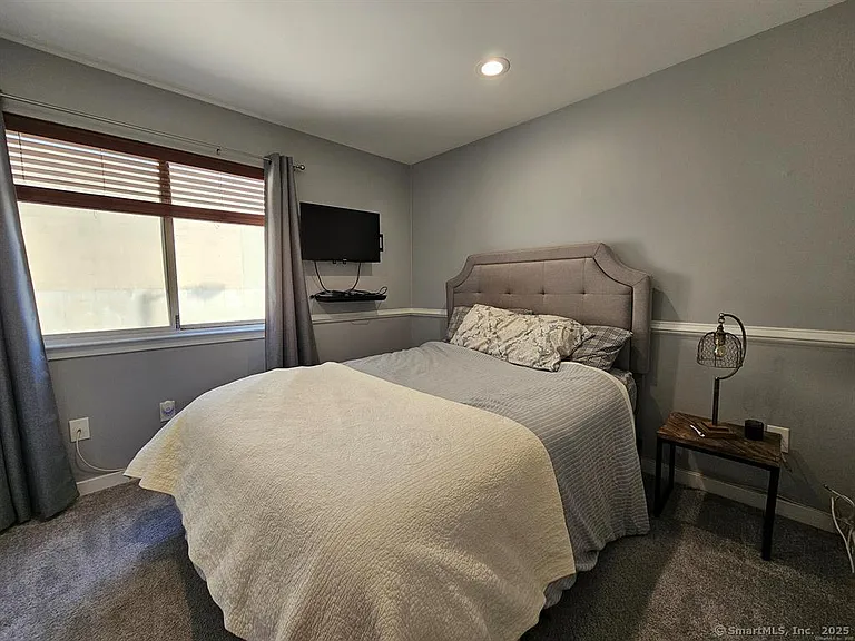 33 Pleasant St #13 — Photo 7