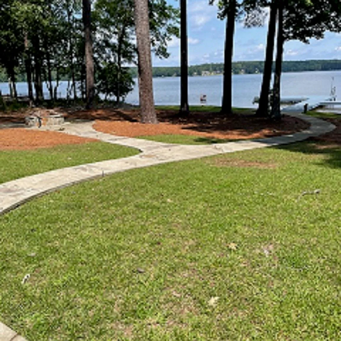 3 bed, 2.0 bath, 3000 sqft, $3,500 — Photo 3