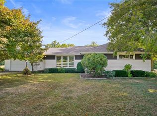 39128 Crestview Rd, Leetonia, OH 44431