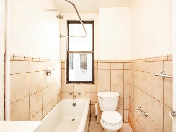 2600 John F Kennedy Boulevard image 19 of 35