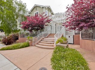 1114 Boranda Ave, Mountain View, CA 94040