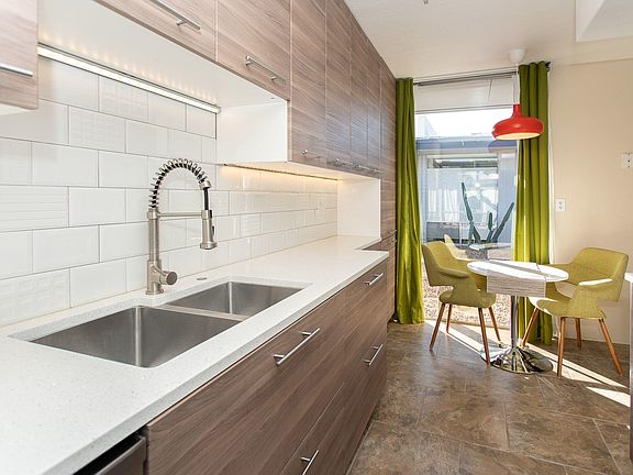 Kitchen 3