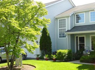20 Willow Cir, Hamburg, NJ 07419