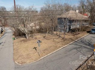 99999 Roberts St, Asheville, NC 28801