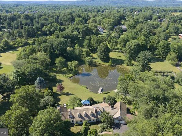 941 Mount Eyre Rd, Washington Crossing, PA 18977