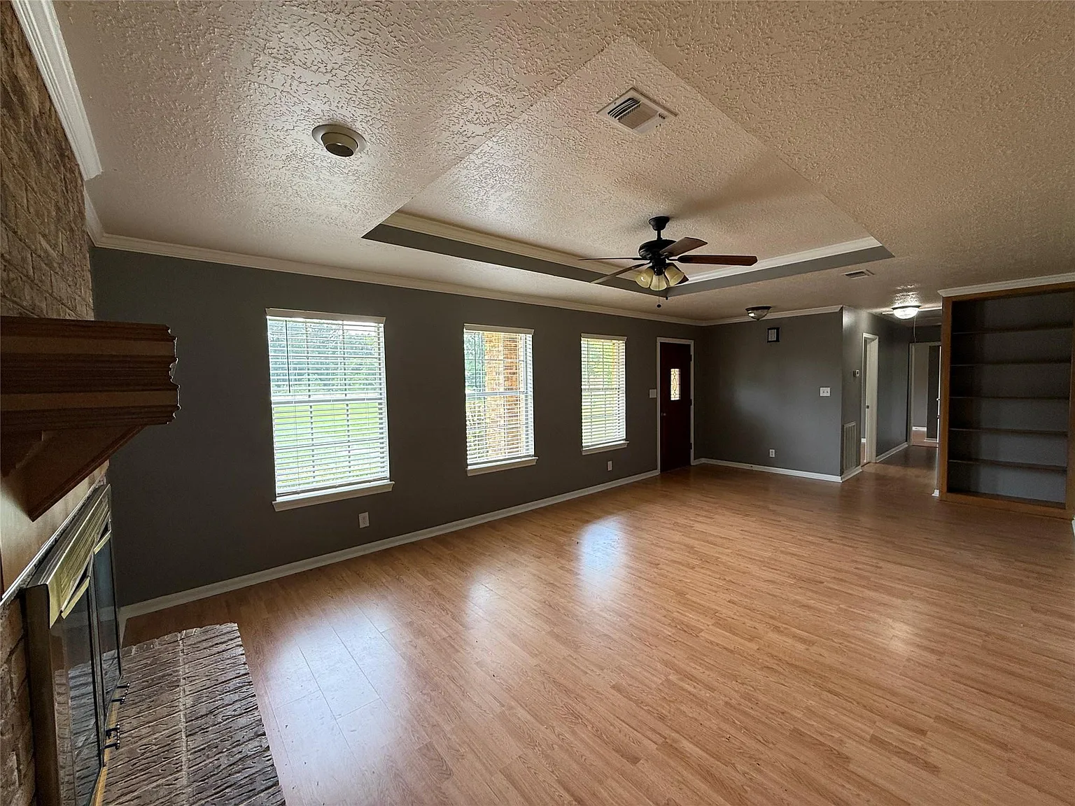 4 bed, 2.5 bath, $2,150 — Photo 4