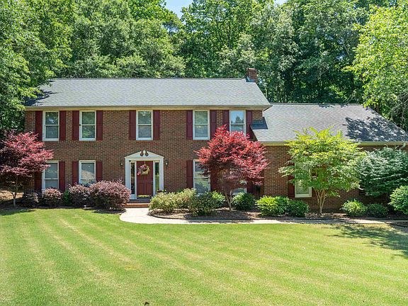 2nd image of 619 Pleasant Point