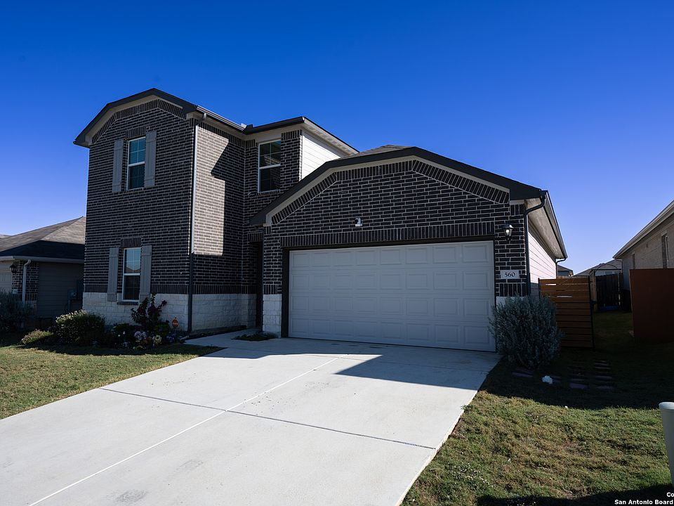 1st image of 560 Chaco Loop