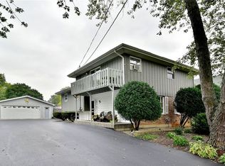 6713 High Rd, Darien, IL 60561