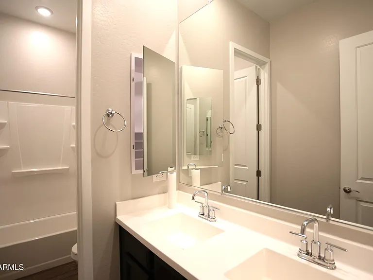 1201 E Cherrywood Pl — Photo 20