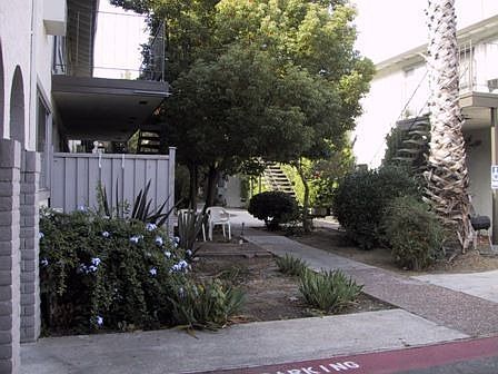 4th image of 1335 W Campbell Ave APT 16