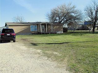 1283 Fm 1704, Elgin, TX 78621