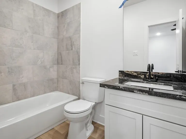 307 Bolden St — Photo 17