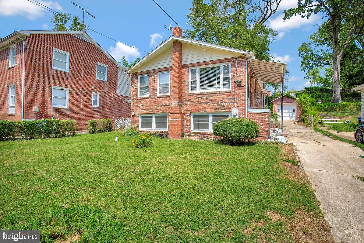 41 Brandywine St SW photo 1