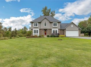 13924 Radcliffe Rd, Chardon, OH 44024