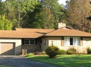 96 Donation Rd, Greenville, PA 16125