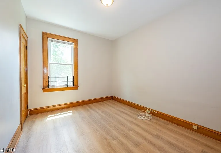 103 Knapp Ave #2 — Photo 14