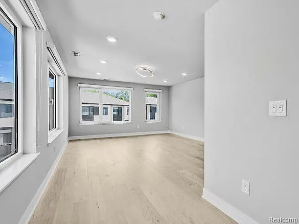 953 Smart Town Dr — Photo 20