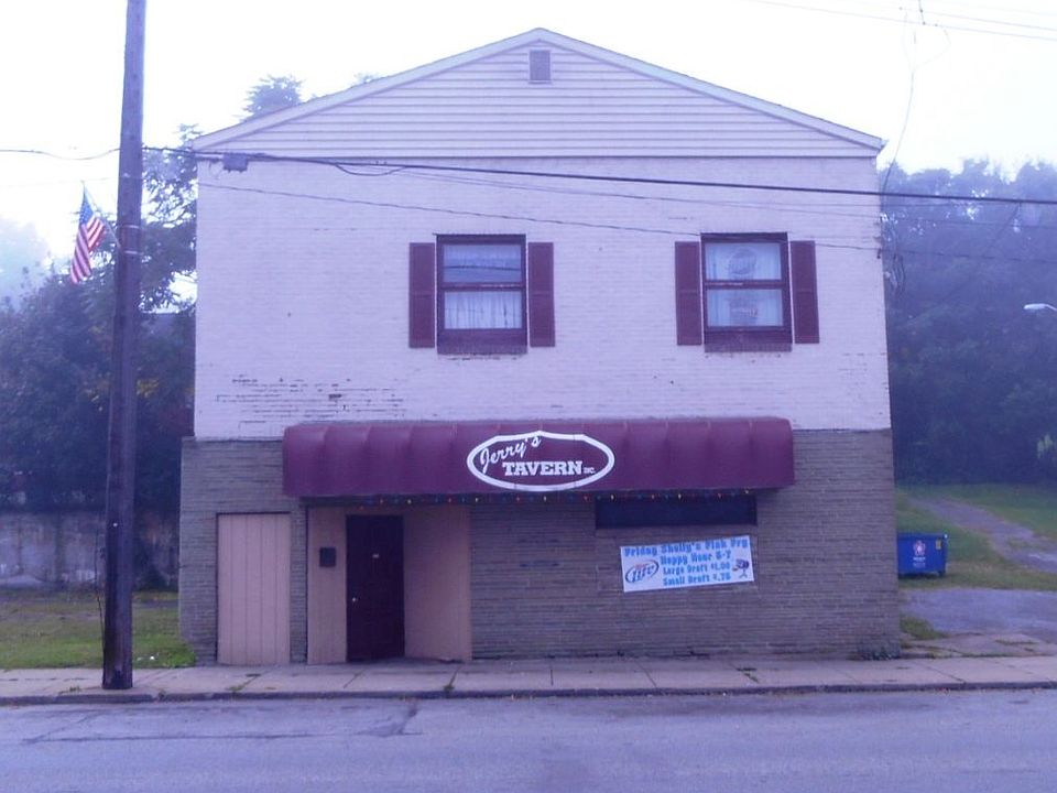 1st image of 111 W Main St