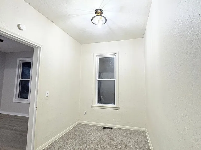 308 Bronson Ave — Photo 11