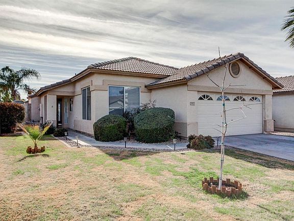 4th image of 3951 E Olive Ave
