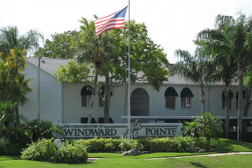 Windward Pointe Entrance