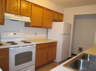 510 Madison St APT 106, Marshall, WI 53559