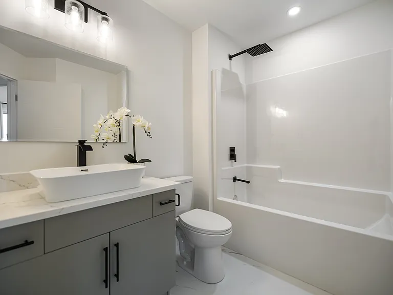11 Merkel Manza Blvd — Photo 50