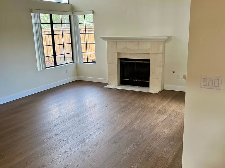 4123 Sturgeon Ct — Photo 2