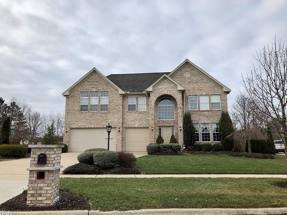 1st image of 18742 Stony Point Dr