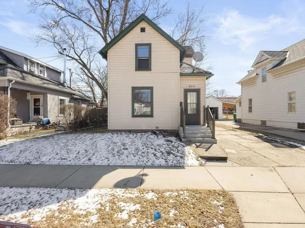 823 E 4th St, Mishawaka, IN 46544