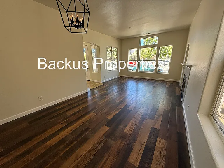 7 Moreno St — Photo 7