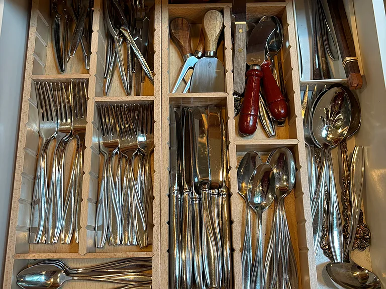 full silverware set