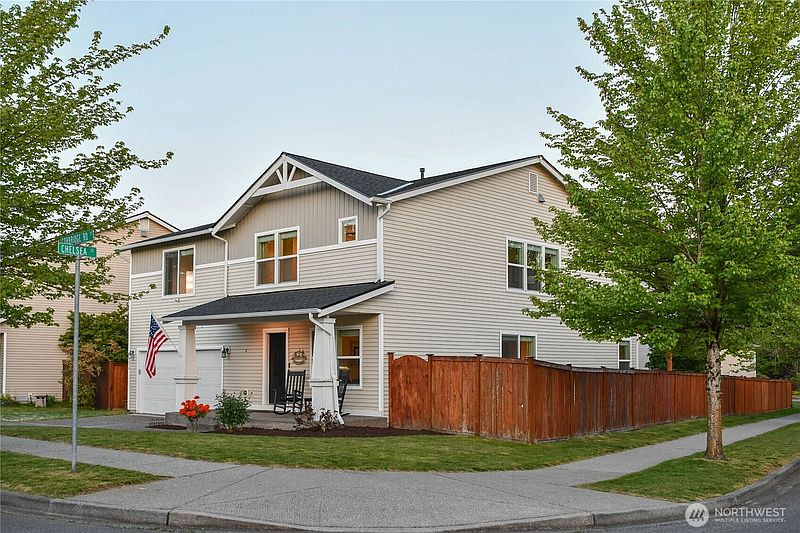 2nd image of 20410 Corbridge Road SE