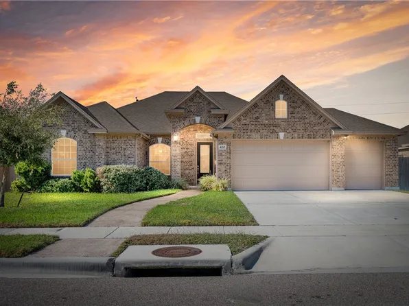 420 Gulfton Dr, Portland, TX 78374