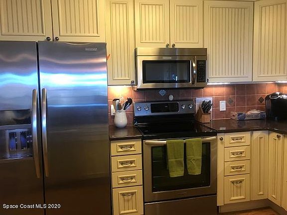 2nd image of 430 Johnson Ave APT 105