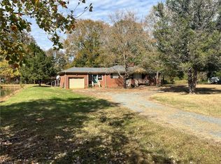 2520 Staley Snow Camp Rd, Siler City, NC 27344