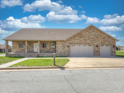 752 Caroline Place, Carthage, MO, 64836
